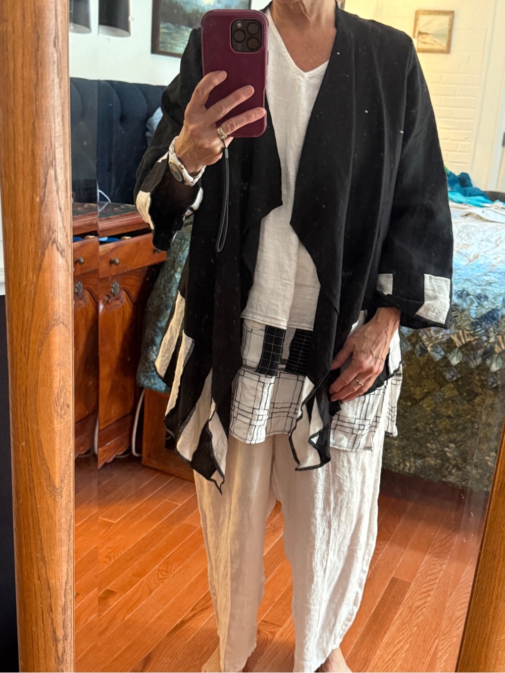 Black Open-Front Layered Tunic with White Contrast